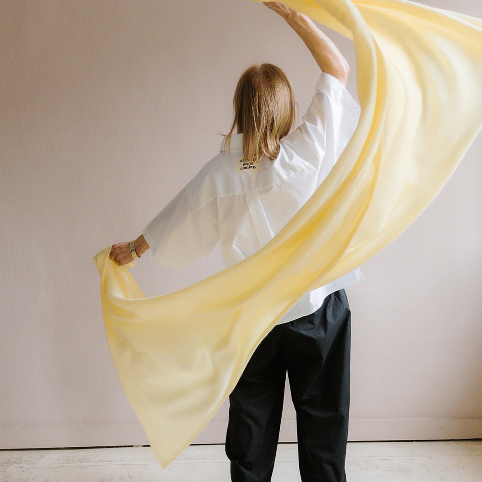 White + Warren Cashmere Travel Wrap lemonade