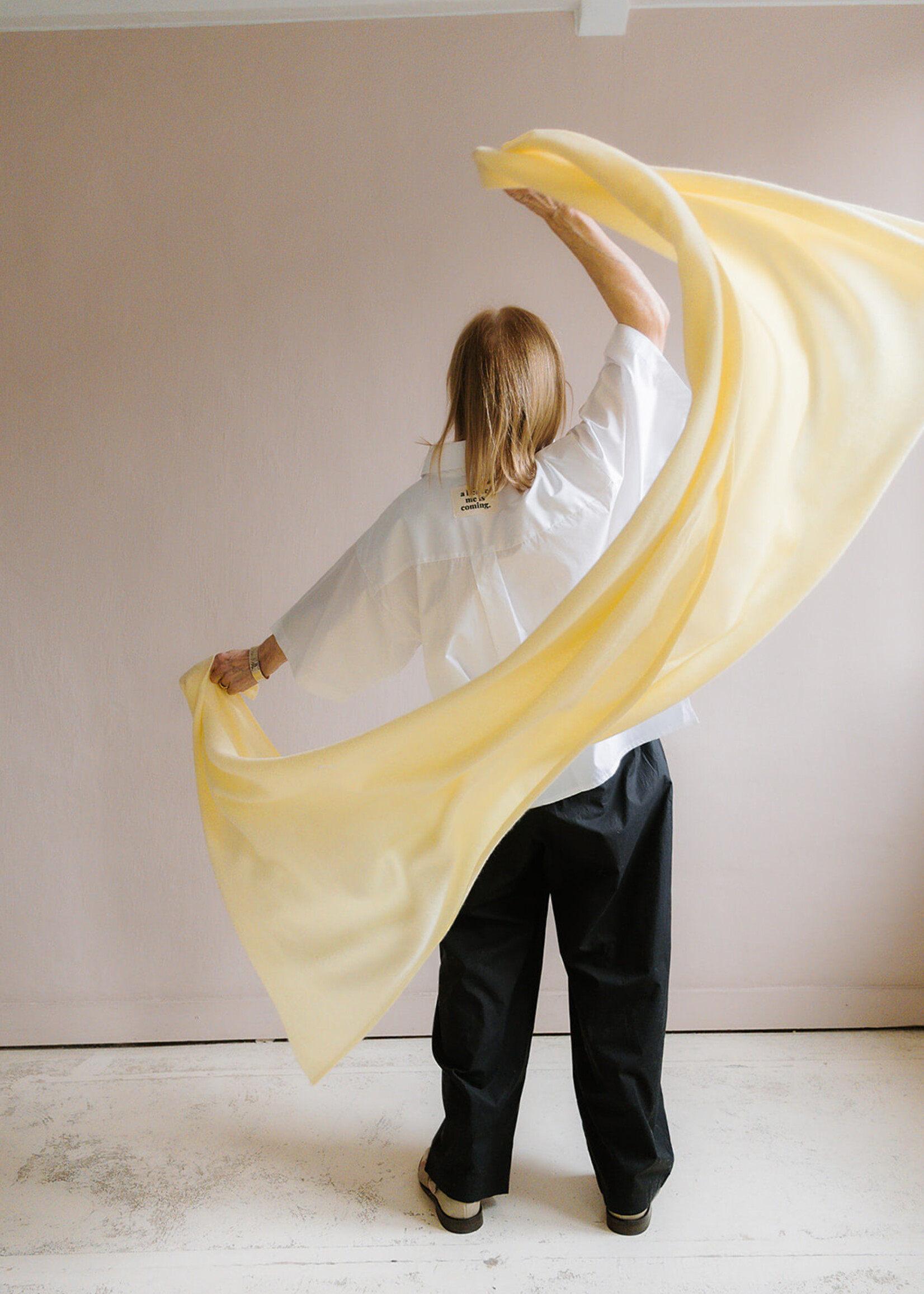 White + Warren Cashmere Travel Wrap lemonade