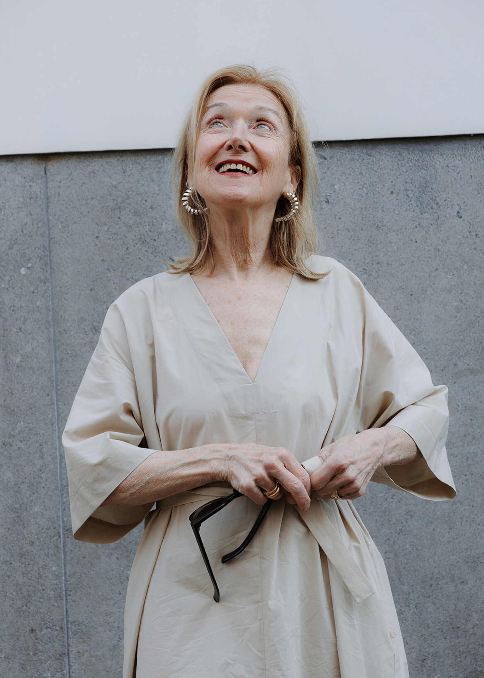 Ottod'Ame Cotton dress with V-neck off-white