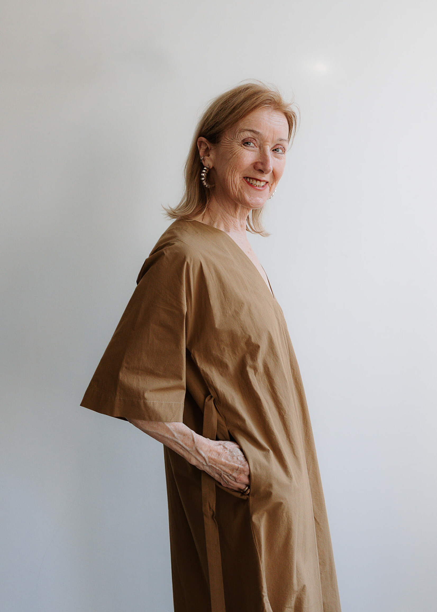 Ottod'Ame Cotton dress with V-neck rhum