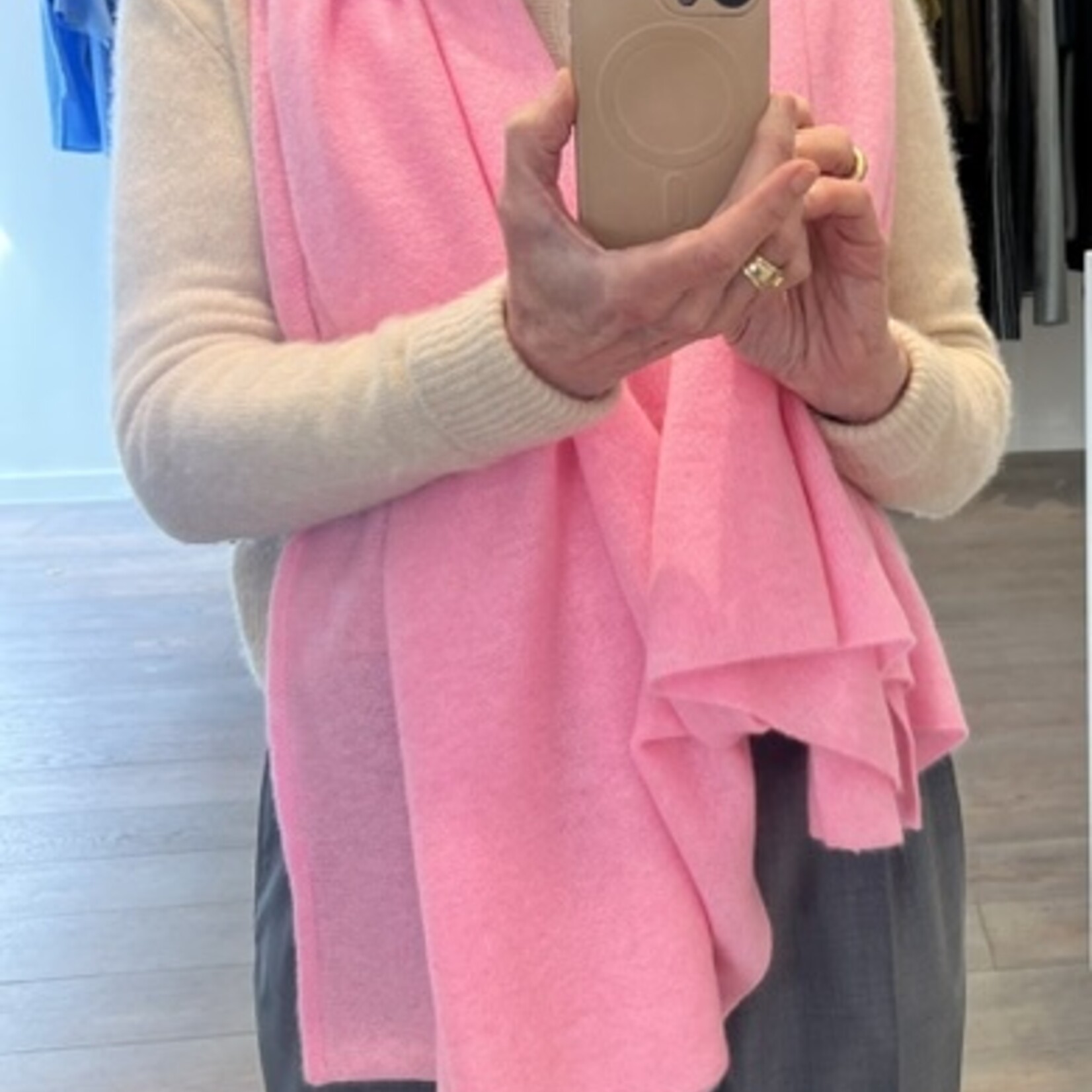 White + Warren Cashmere Travel Wrap (pink buds)