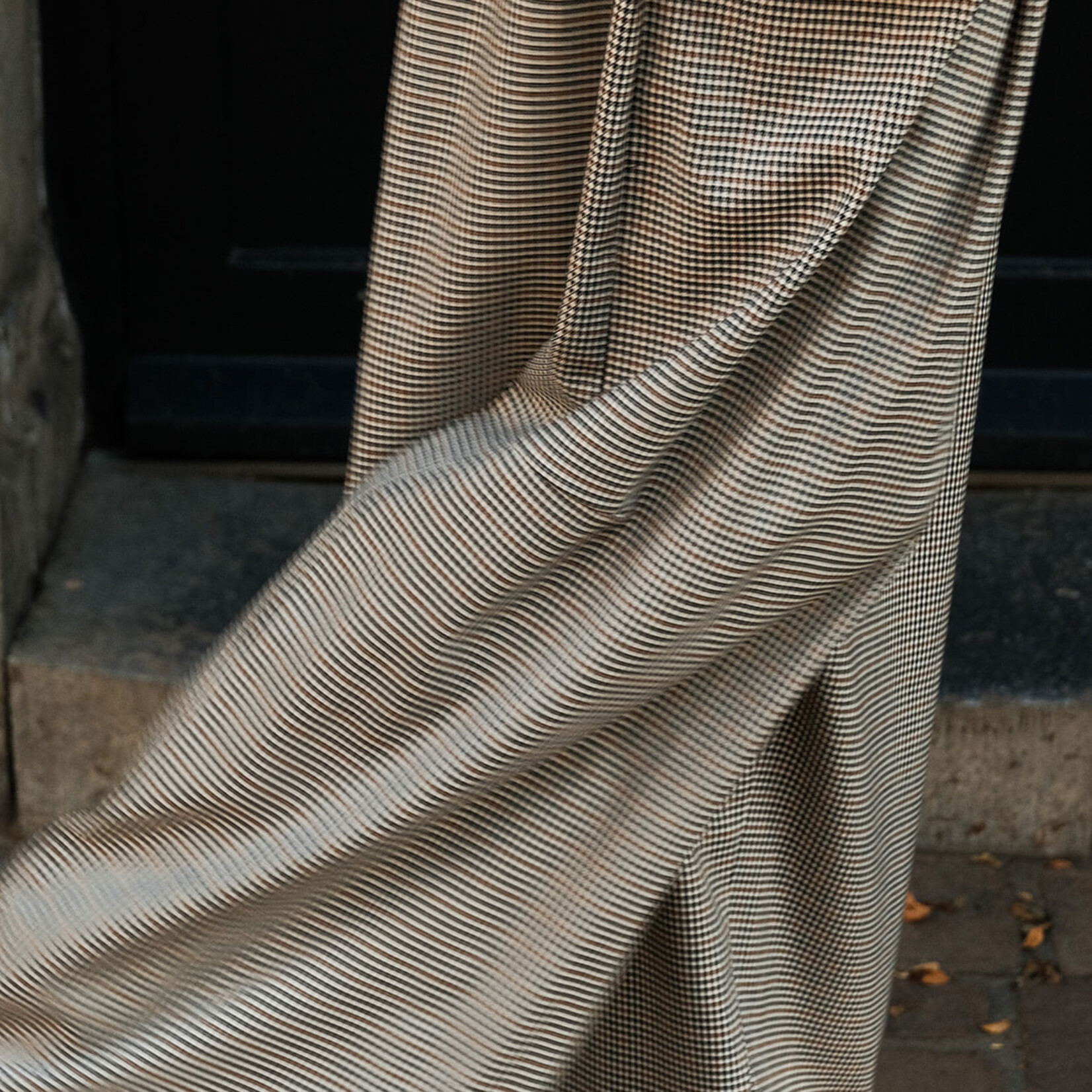 Checked barell trouser