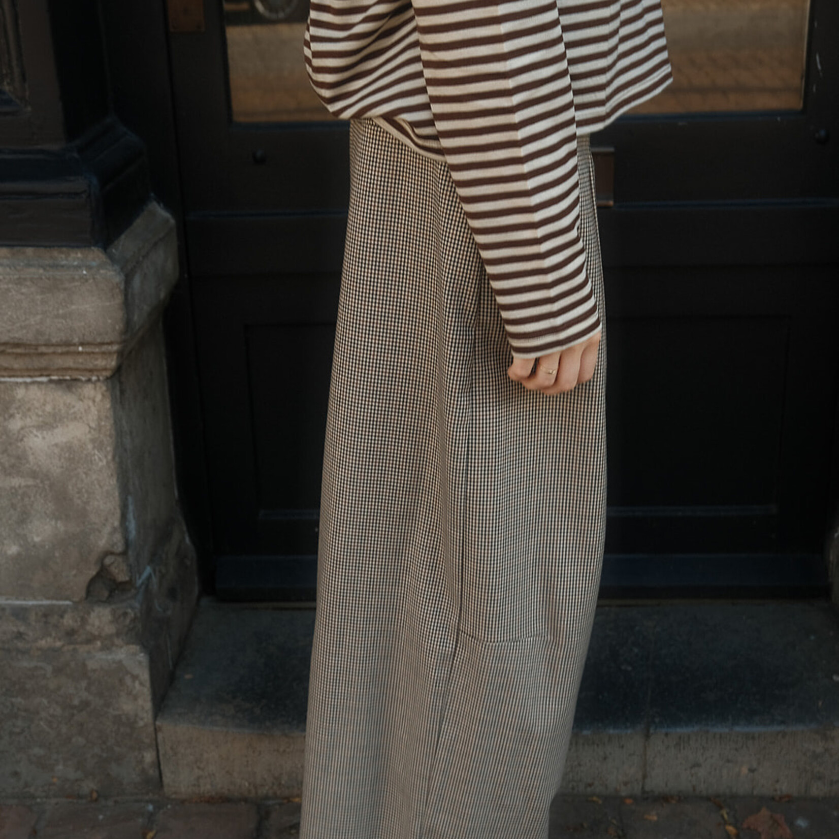 Checked barell trouser