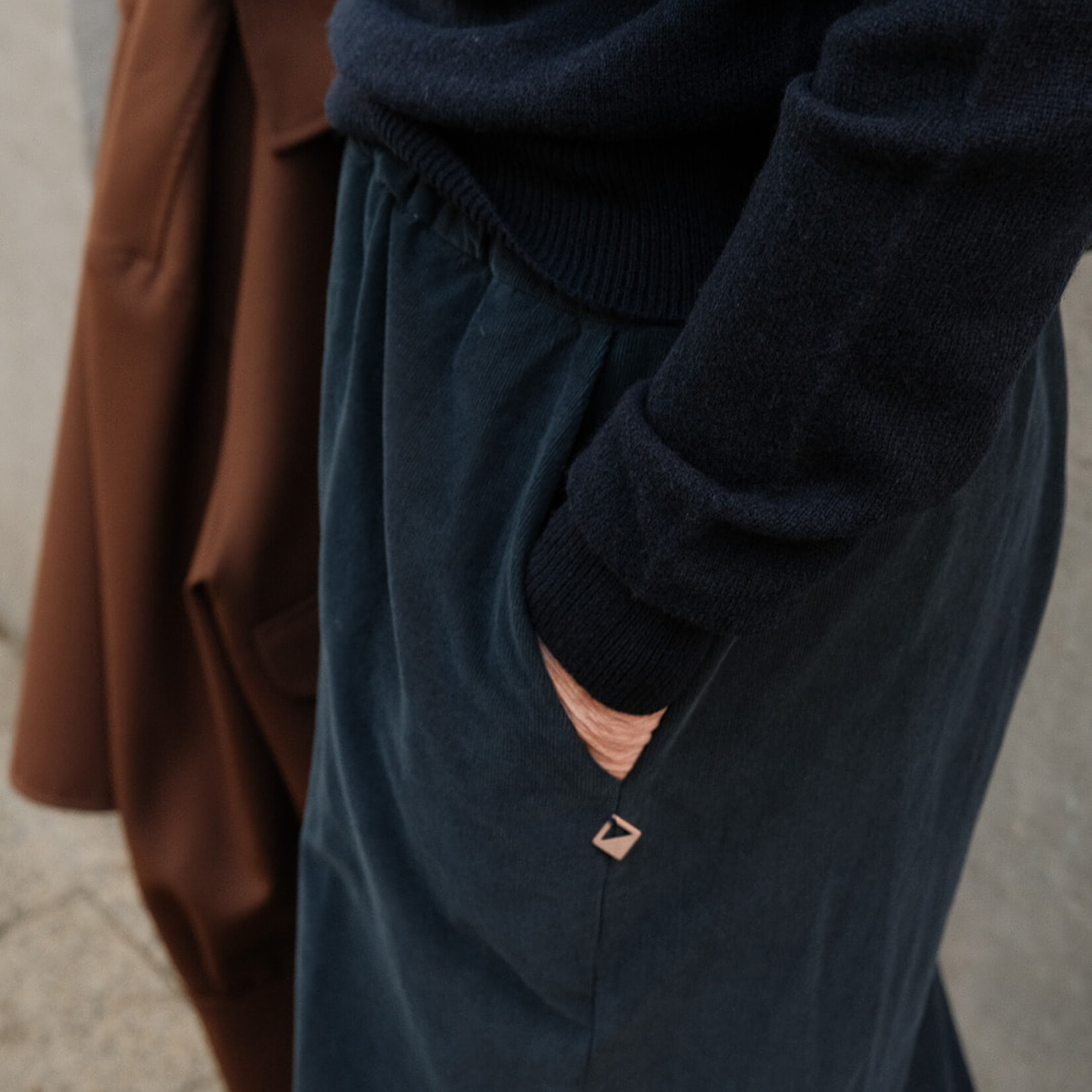 Corduroy trouser dark blue