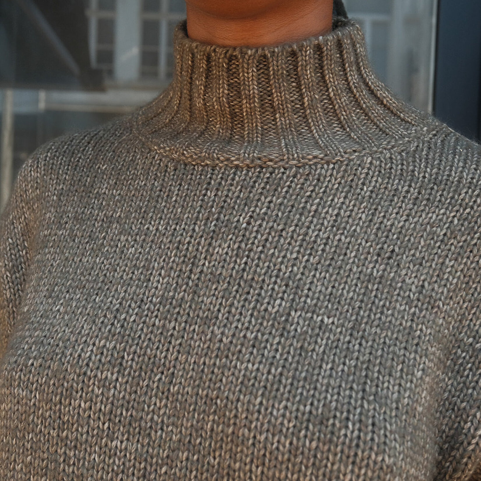 Sweater kaki