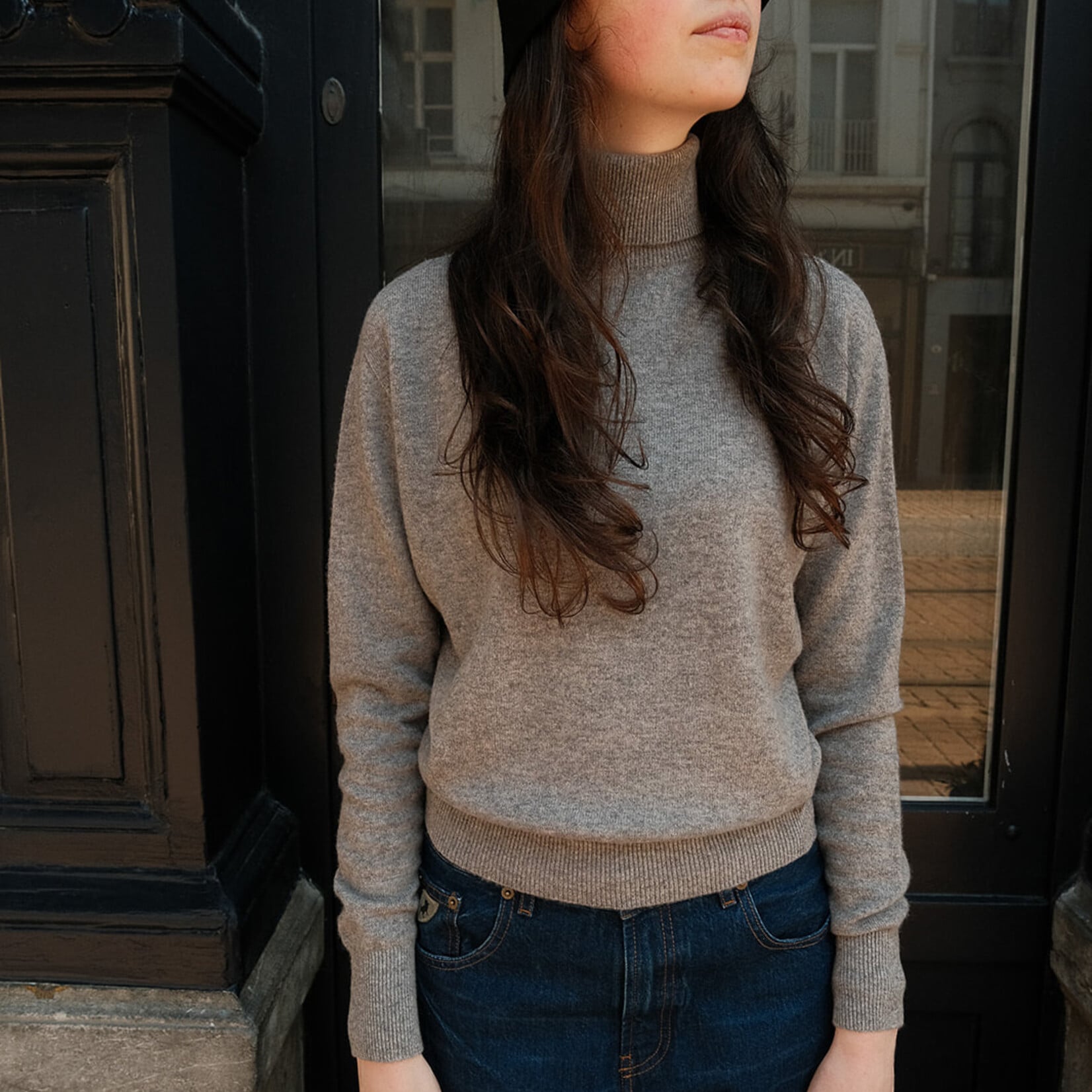 Turtle neck sweater grey