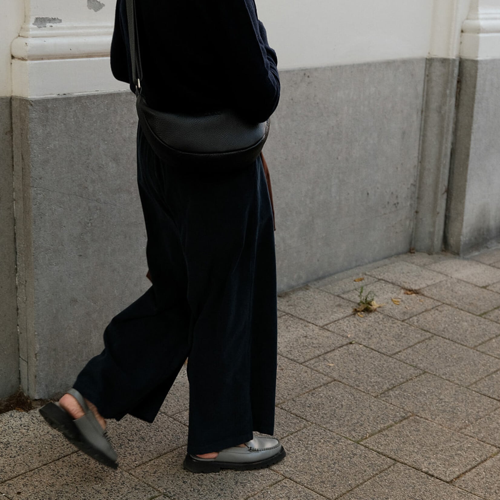 Turtle neck sweater dark blue