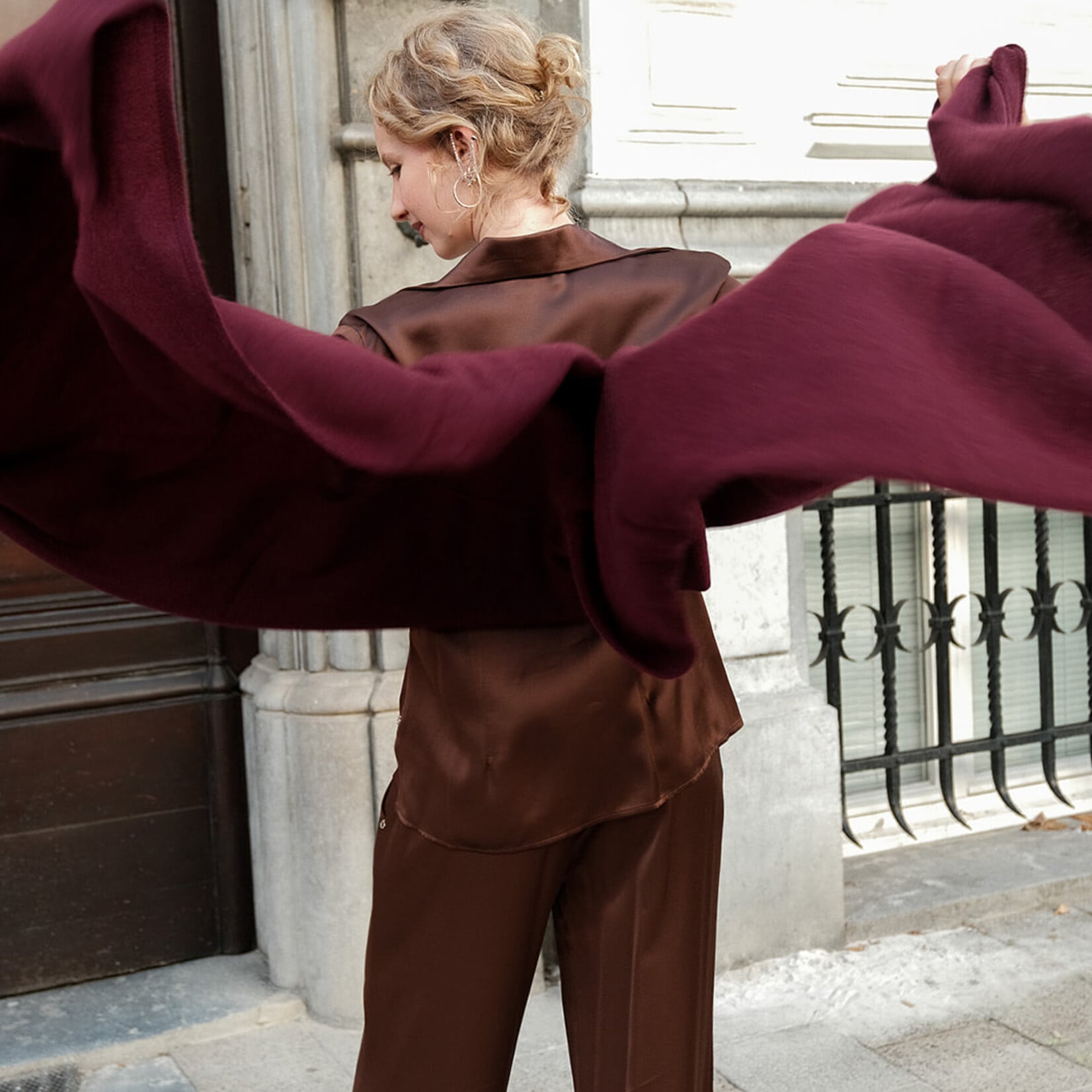 White + Warren Cashmere Travel Wrap  SANGRIA