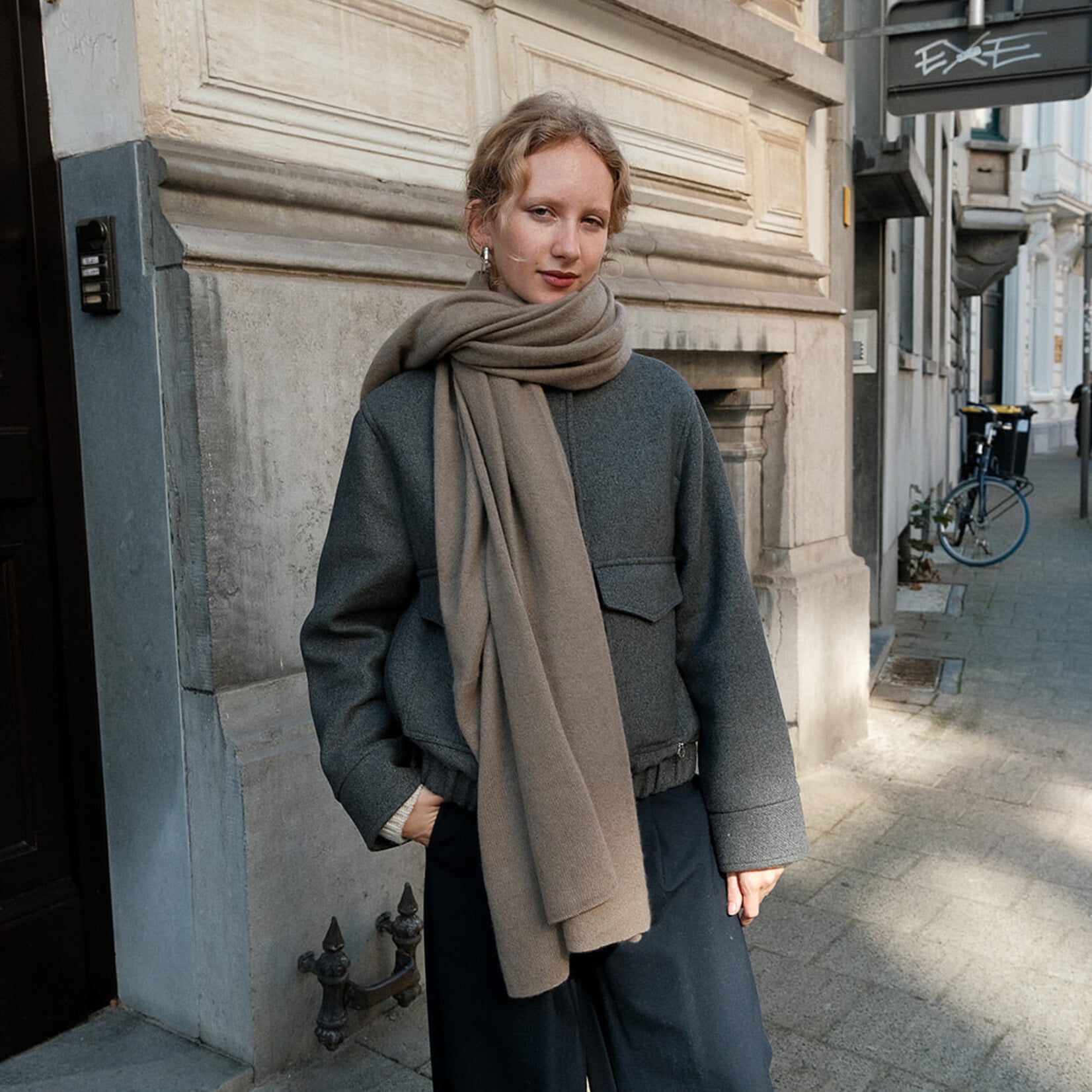 White + Warren Cashmere Travel Wrap    SOFT SHALE