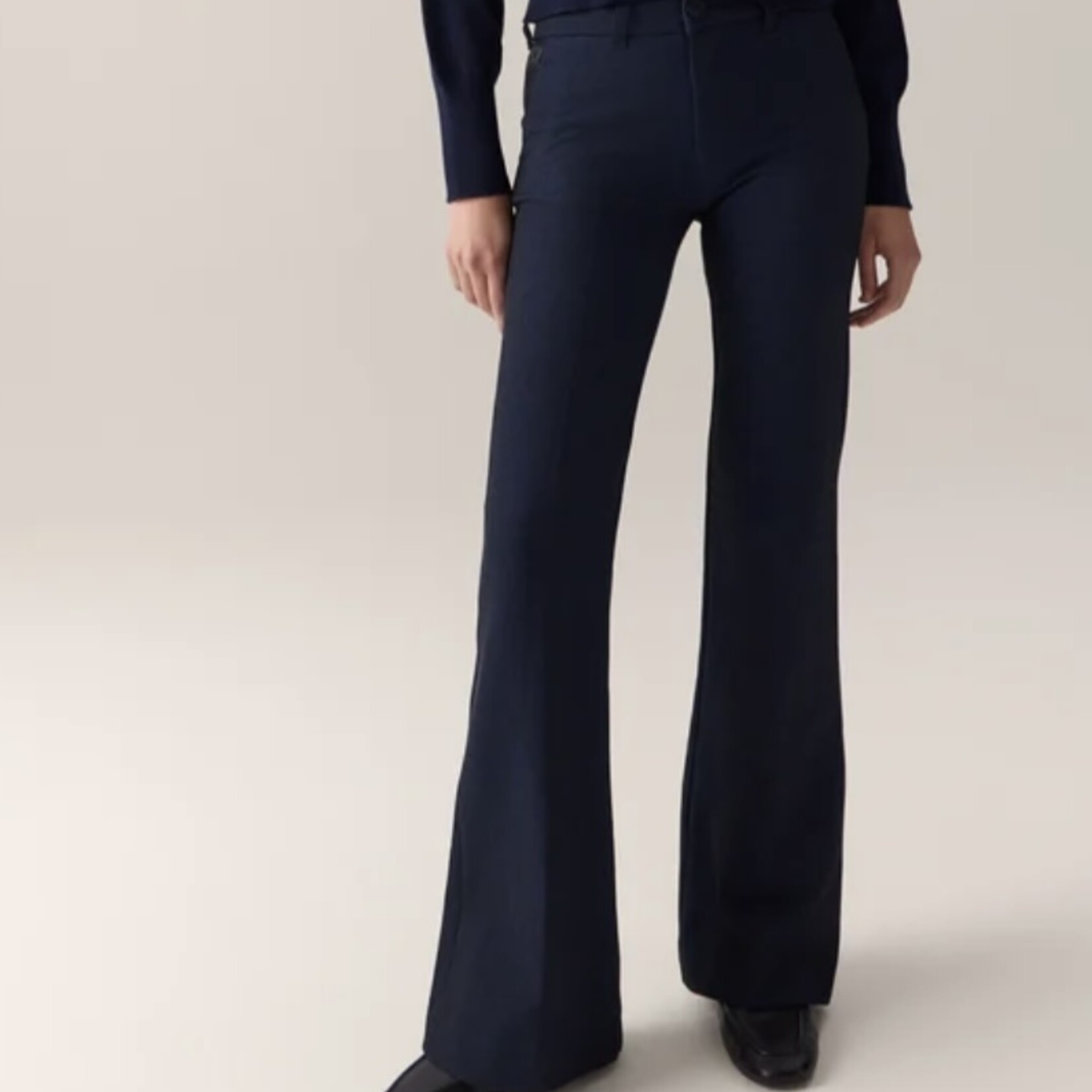 Lois Silvia wide blue