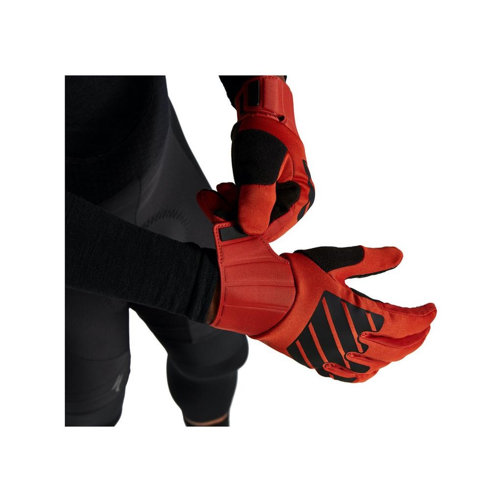 specialized thermal gloves