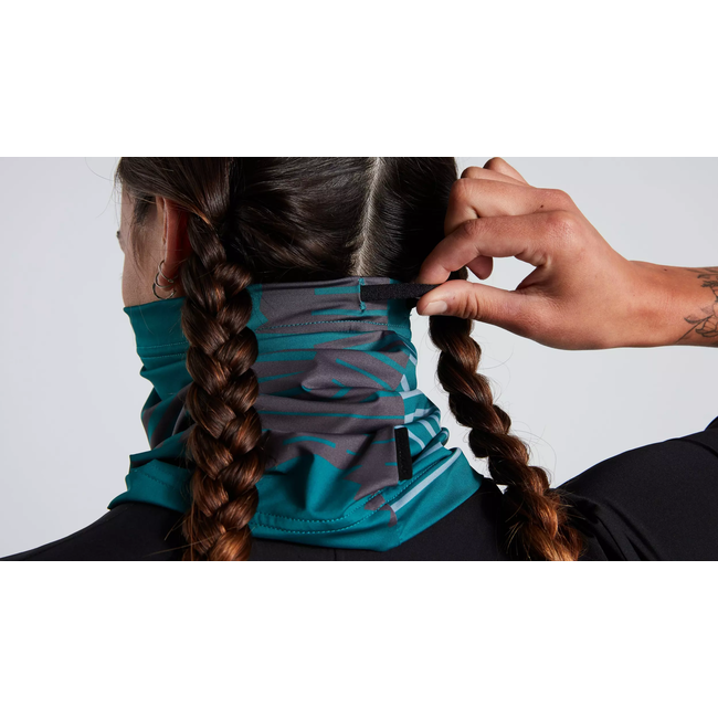 BLUR NECK GAITER TROPICAL TEAL ONE SIZE