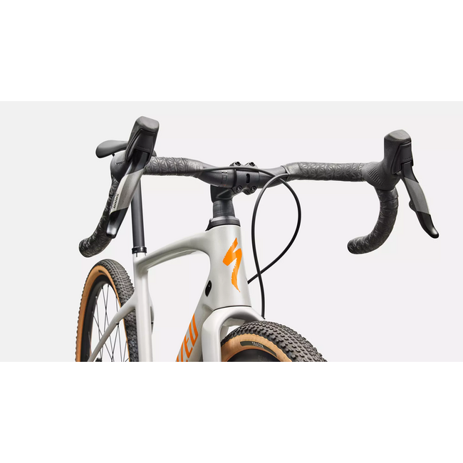 DIVERGE 4 COMP DOLOMITE METALLIC / ORANGE ZEST