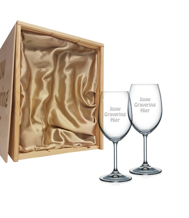 Wijnkist met wijnglazen graveren