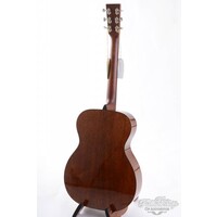 Martin 00018 Western Gitaar met koffer