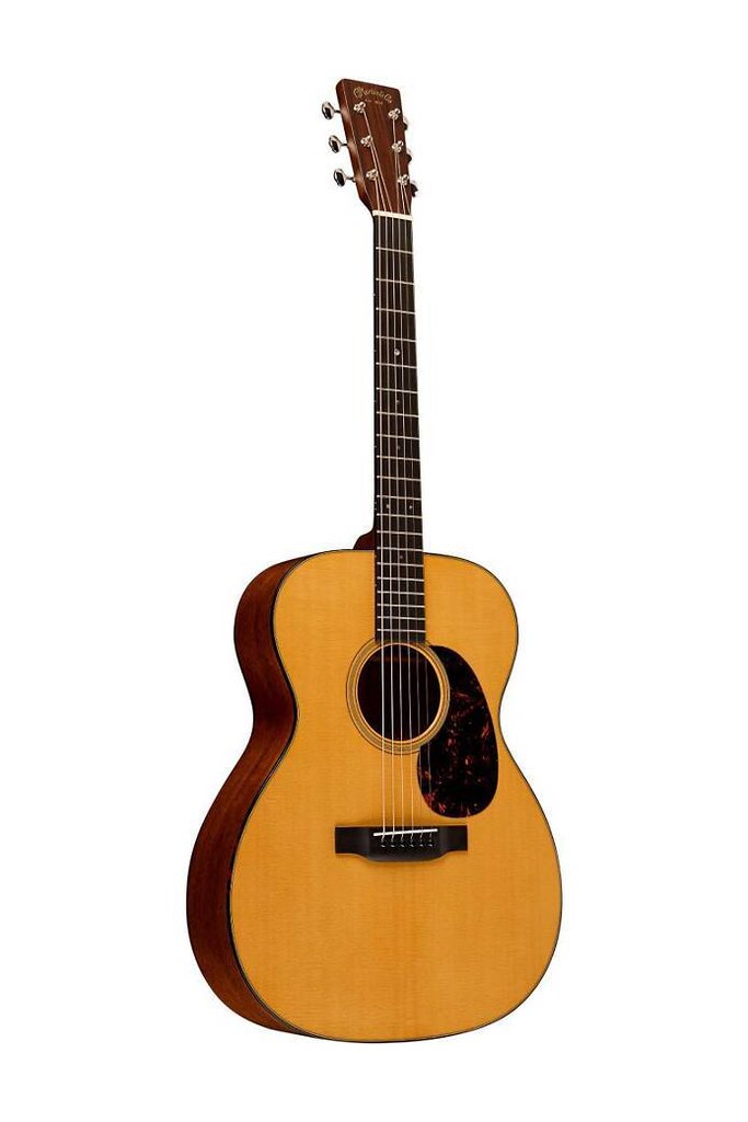 Martin 00018 Western Gitaar met koffer