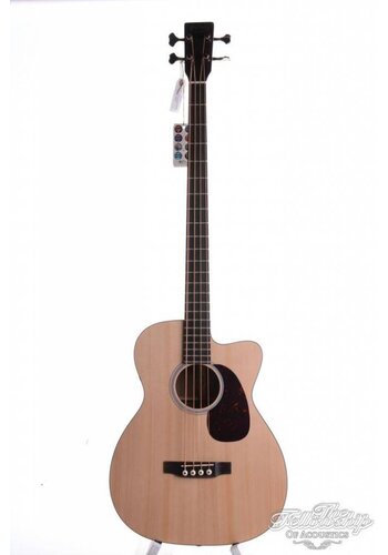 Martin BCPA4 Akoestische Basgitaar