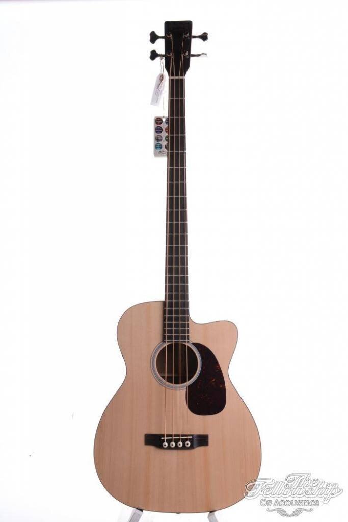 BCPA4 Akoestische Basgitaar