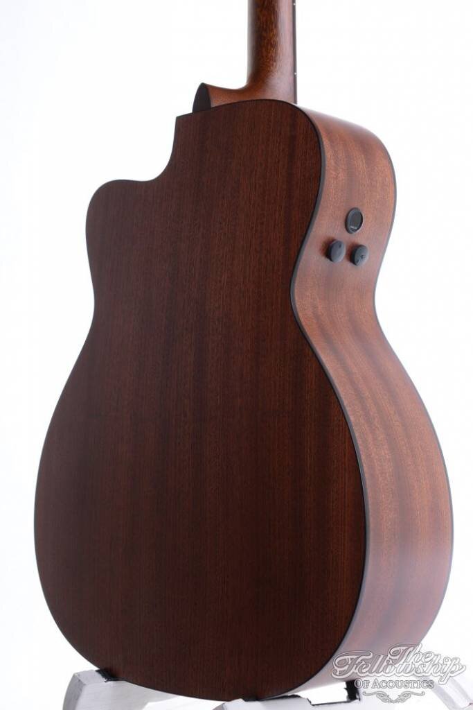BCPA4 Akoestische Basgitaar