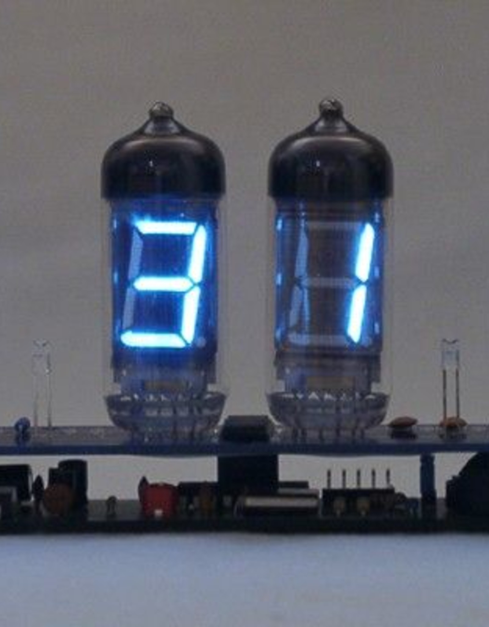 Nixie IV-11 (ИВ-11) VFD Buis, Post USSR, Vintage