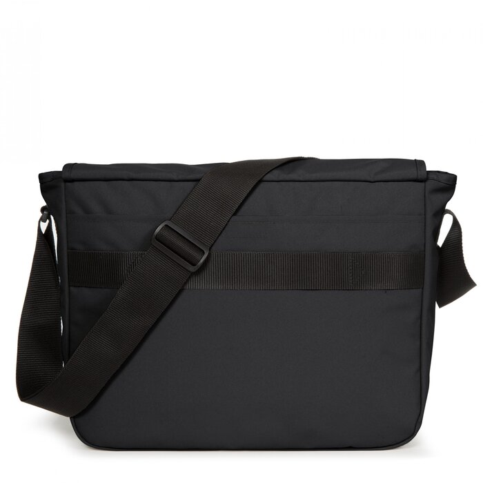 Eastpak Delegate + 16" laptop-Schoudertas zwart