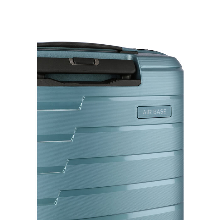 Travelite Air Base S 4-wiel cabinluggage-front pocket ice blue