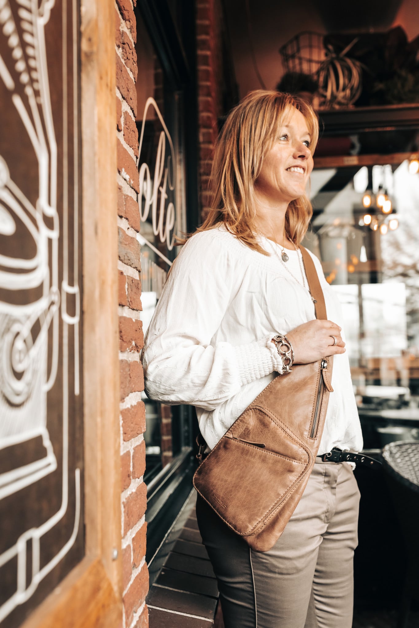 BAG2BAG Cayo body-bag cognac