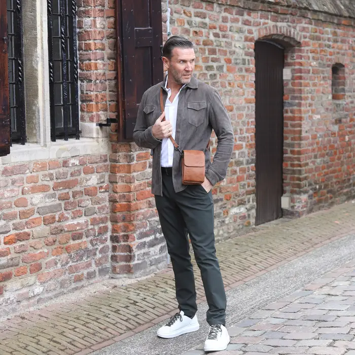 Bear Design Bear Design Robbie 2.0 telefoon-schoudertasje zwart