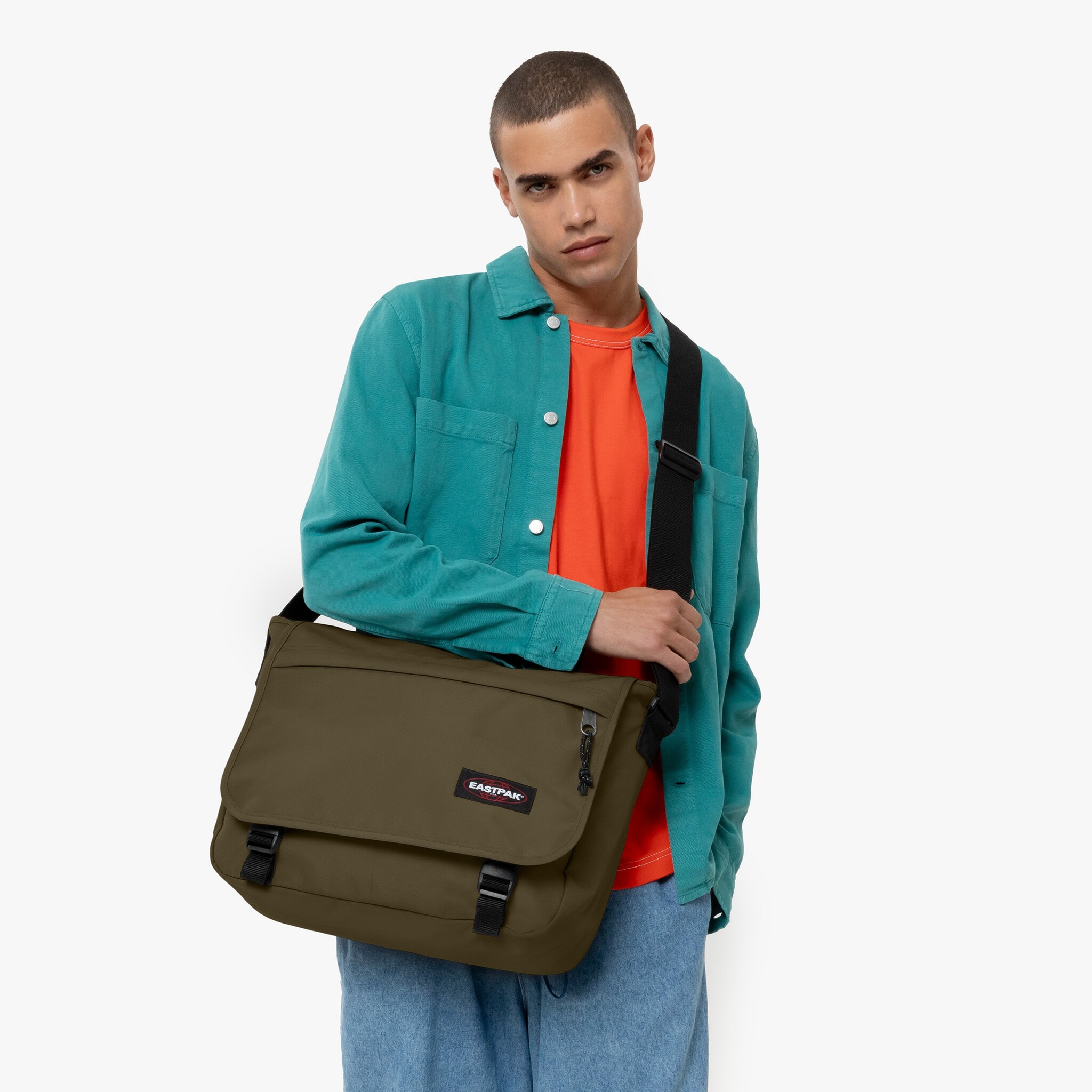 Eastpak Delegate + 15.6" laptop-Schoudertas army olive