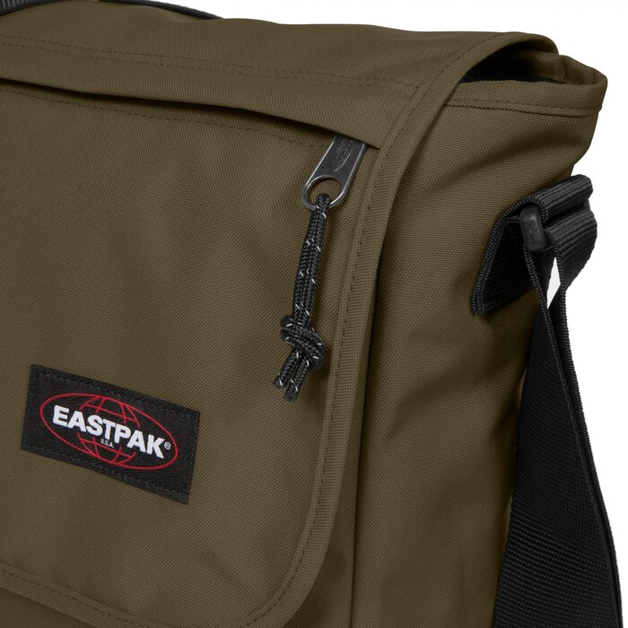 Eastpak Delegate + 15.6" laptop-Schoudertas army olive