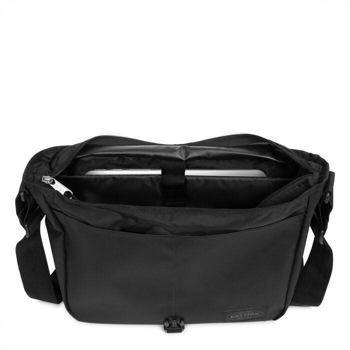 Eastpak Delegate + 15.6" laptop-Schoudertas tarp black