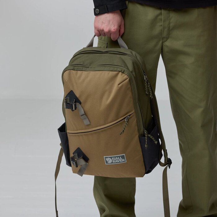 Fjällräven Fjällräven Vardag Backpack 17L 15" laptop-rugtas coal black