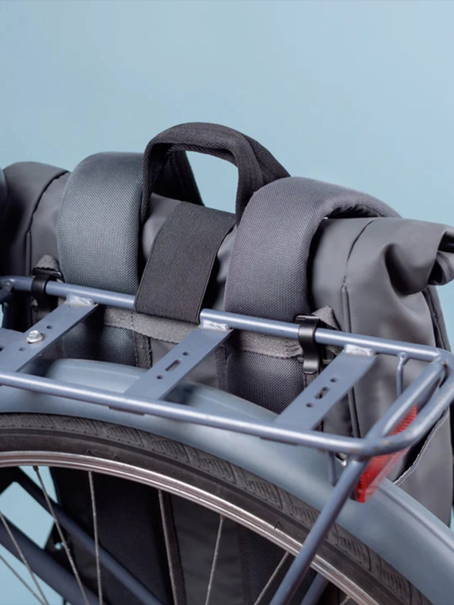 Cabaia Cabaia Explorer M TU 15.6" laptop-rugtas Odense dark blue