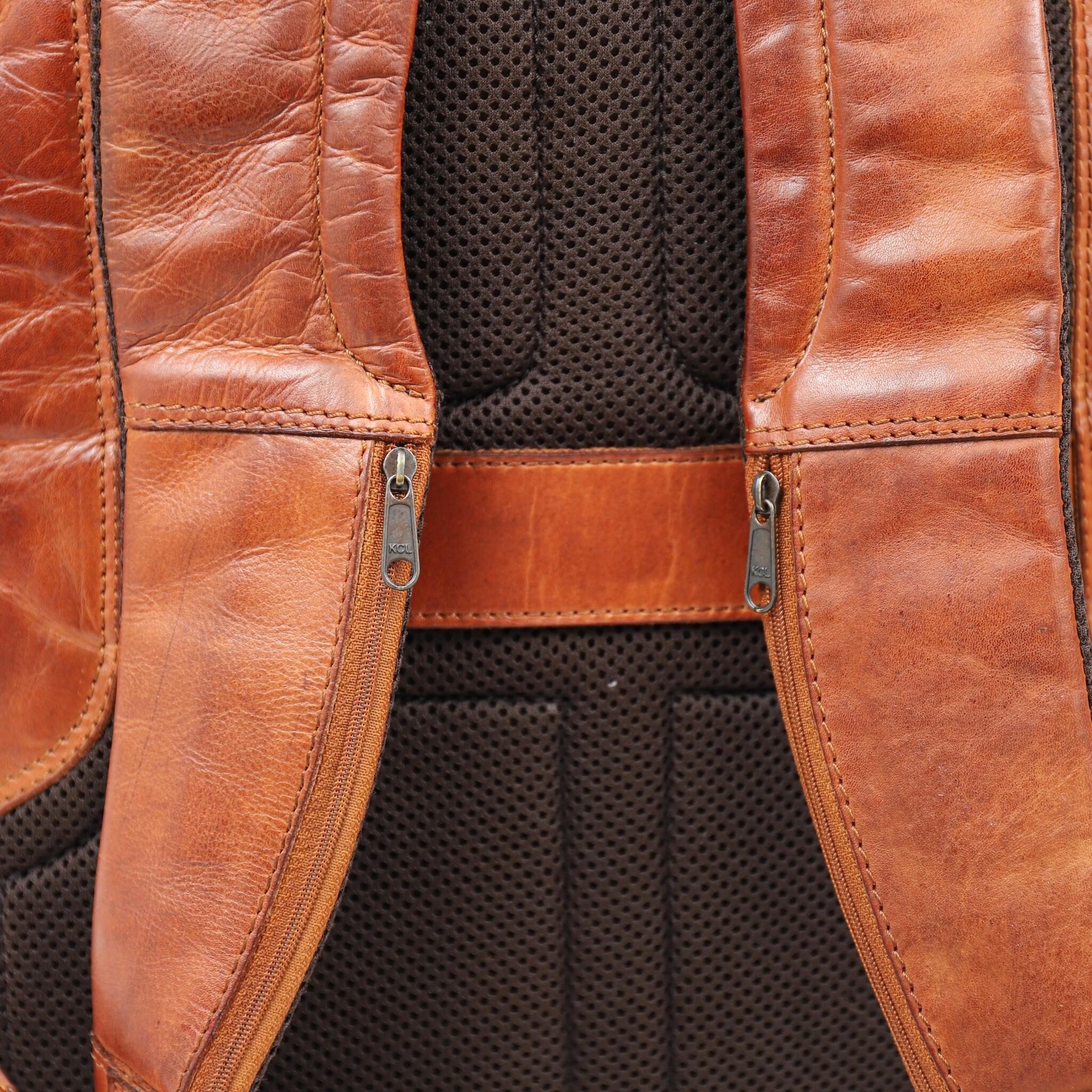 Bear Design Bear Design Jayden Large 15.6" laptop-business rugzak cognac