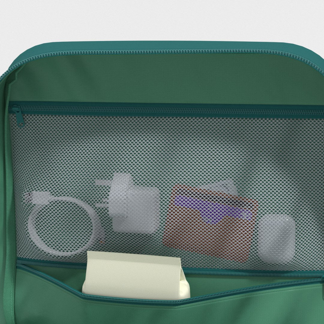 Cabin Zero Classic 28L cabin backpack-underseater Meadow Green