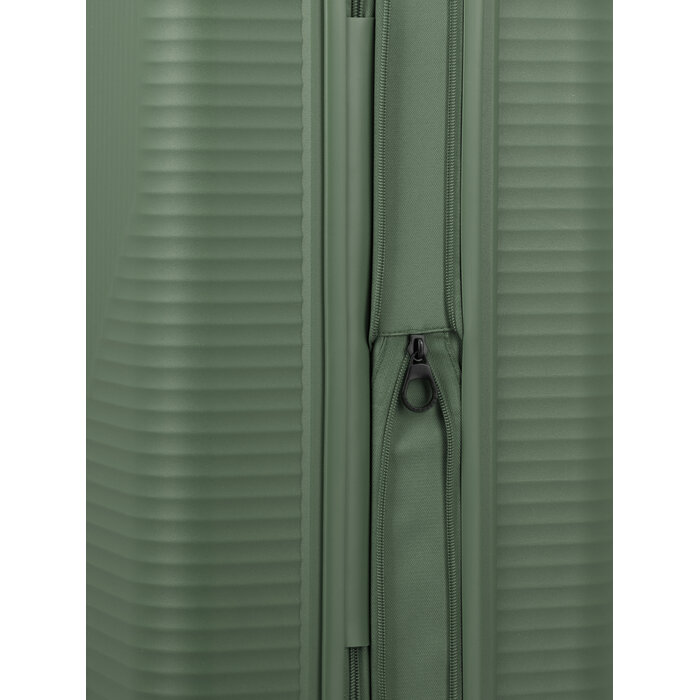 Travelite Travelite Air Stripe Medium EXP.  75-86L-3.5kg groen