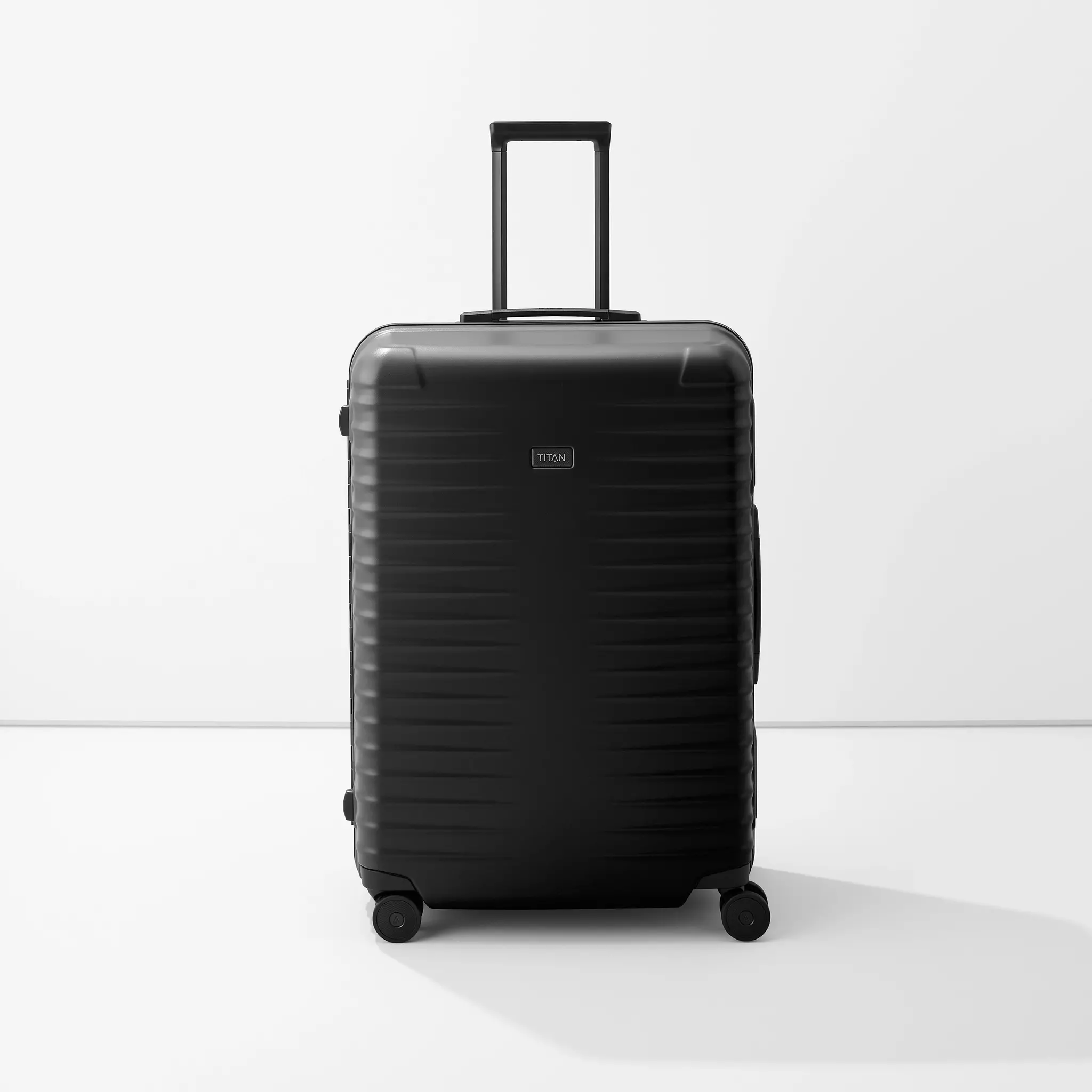Titan Overseas 4-w trolley L 101L zwart