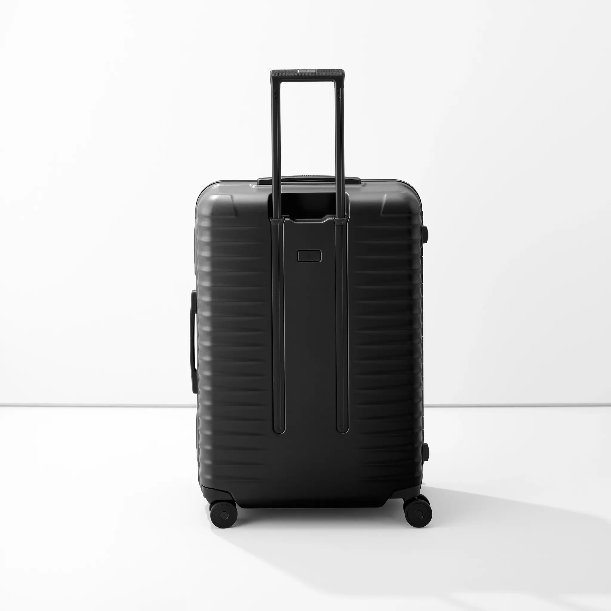 Titan Overseas 4-w trolley L 101L zwart