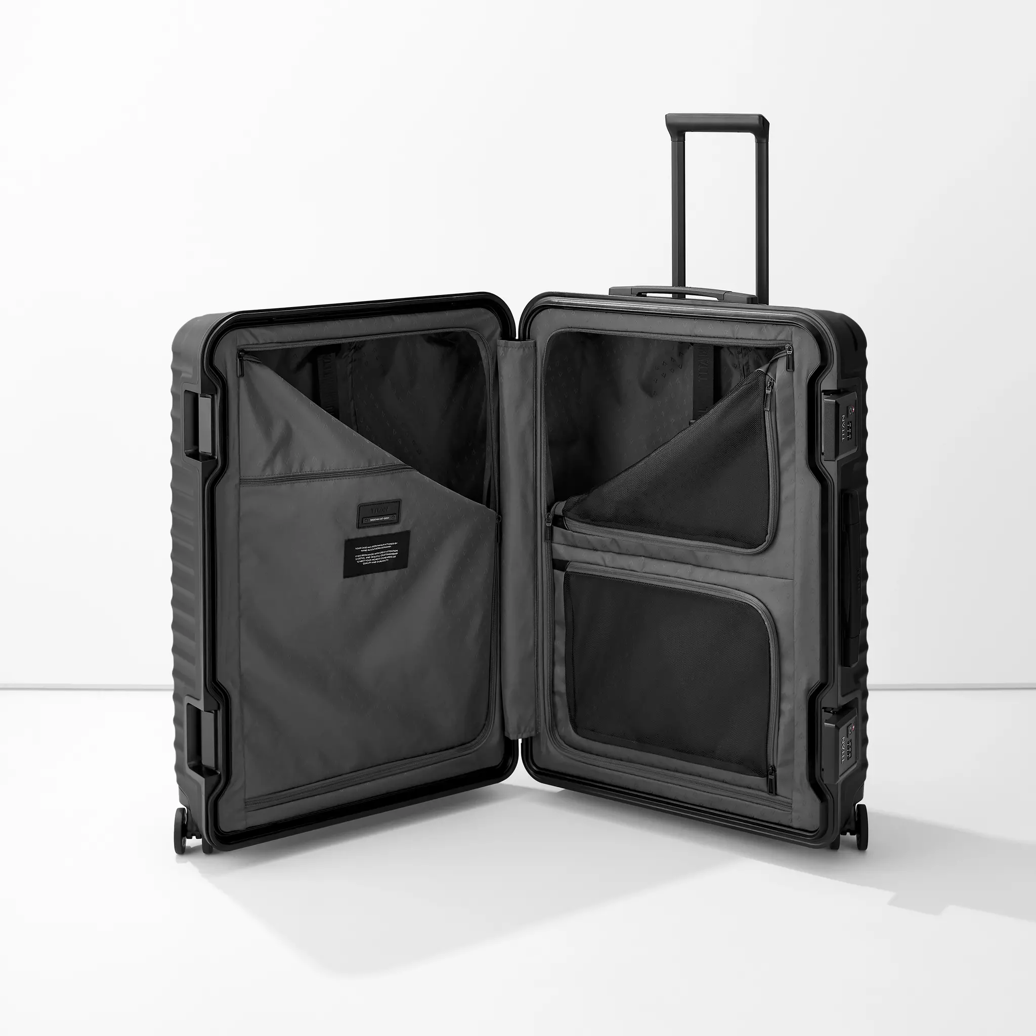 Titan Overseas 4-w trolley L 101L zwart