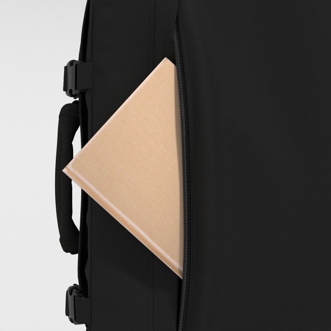 Cabin Zero Classic 44L ultra light absolute black