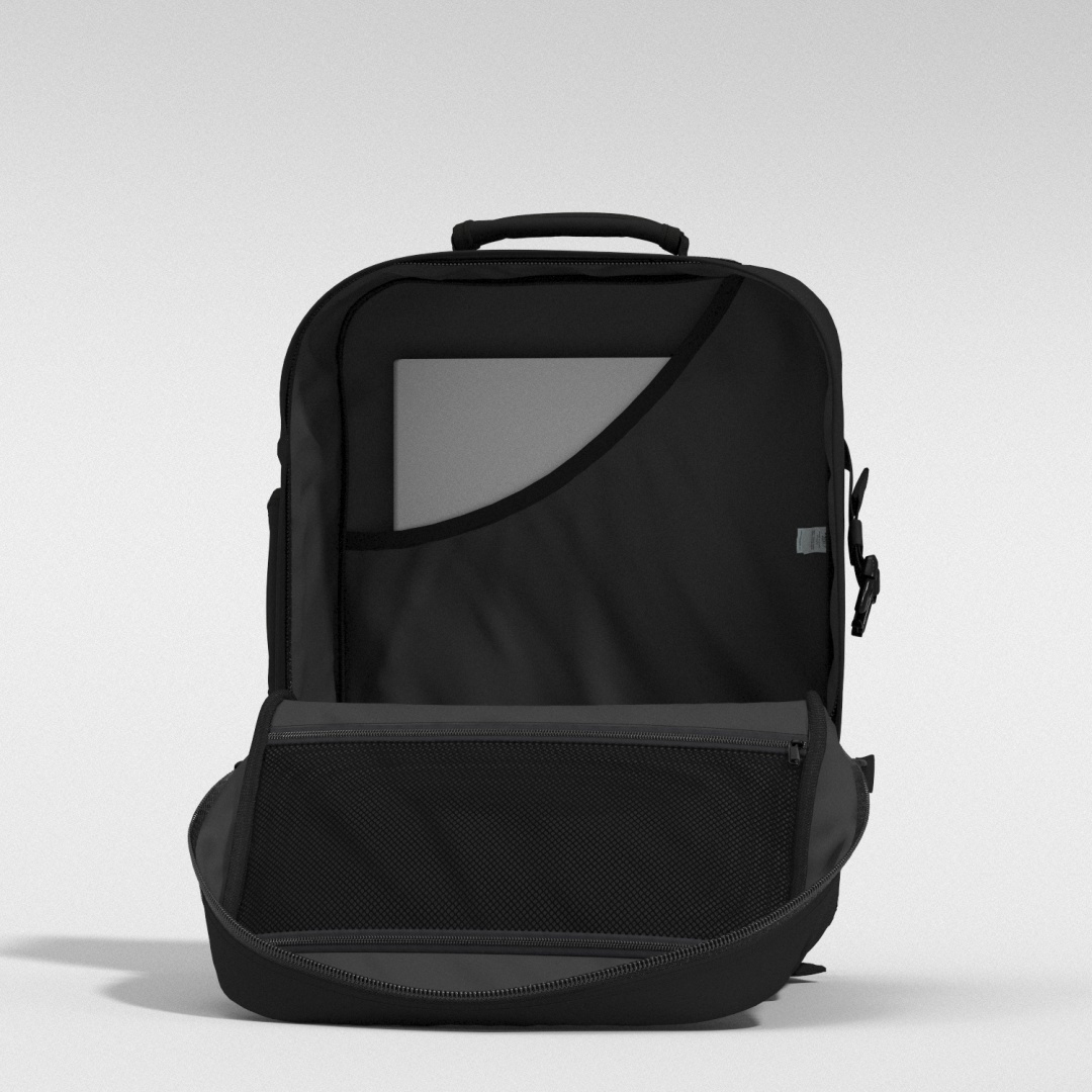 Cabin Zero Classic 44L ultra light absolute black