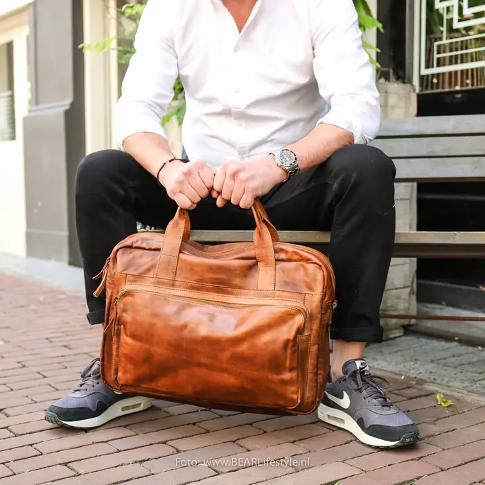 Bear Design Bear Design Cow Lavato Leren Laptoptas 17 inch cognac