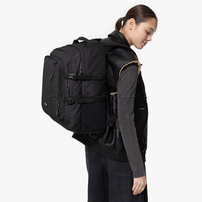 Eastpak Volker PRO 15.6" laptop-rugtas CS zwart
