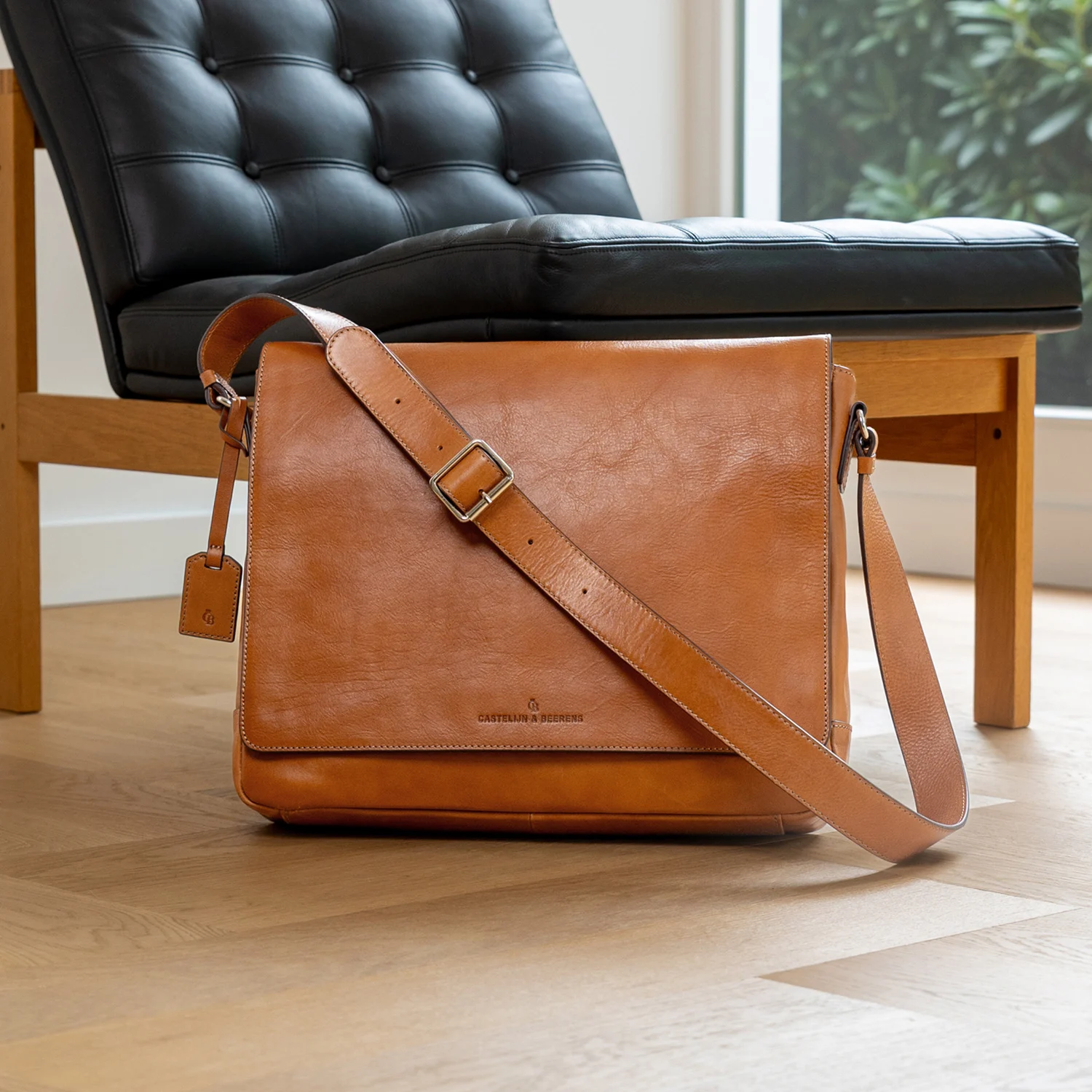 Castelijn en Beerens Heritage Mark 15.6" messenger licht bruin