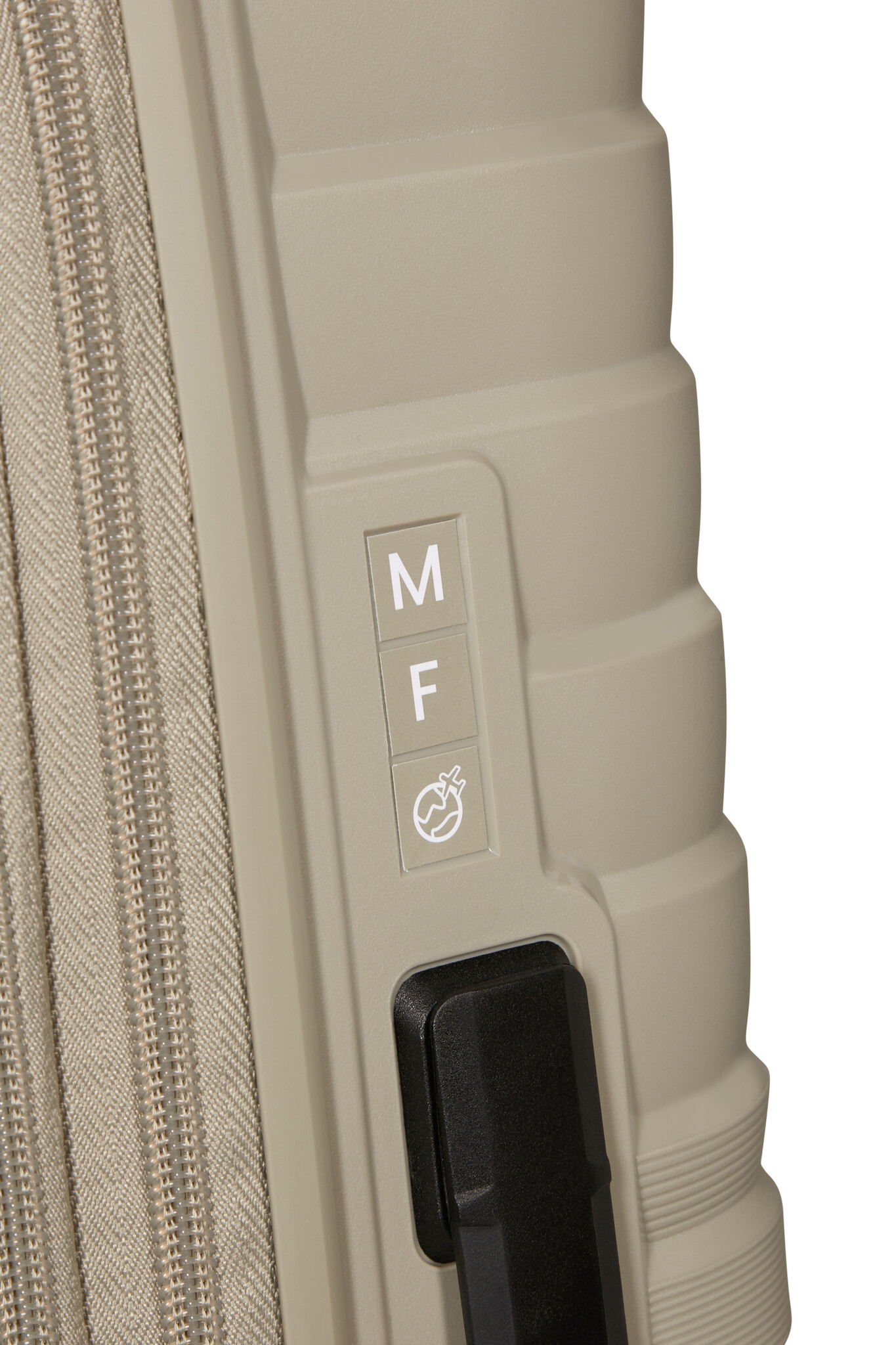 American Tourister American Tourister FLYTWIST SPINNER 67cm TSA EXP sandstone