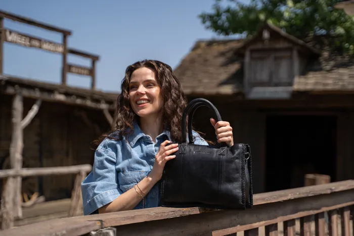 Hide&Stiches Hide & Stitches Inspired by Country Handtas zwart