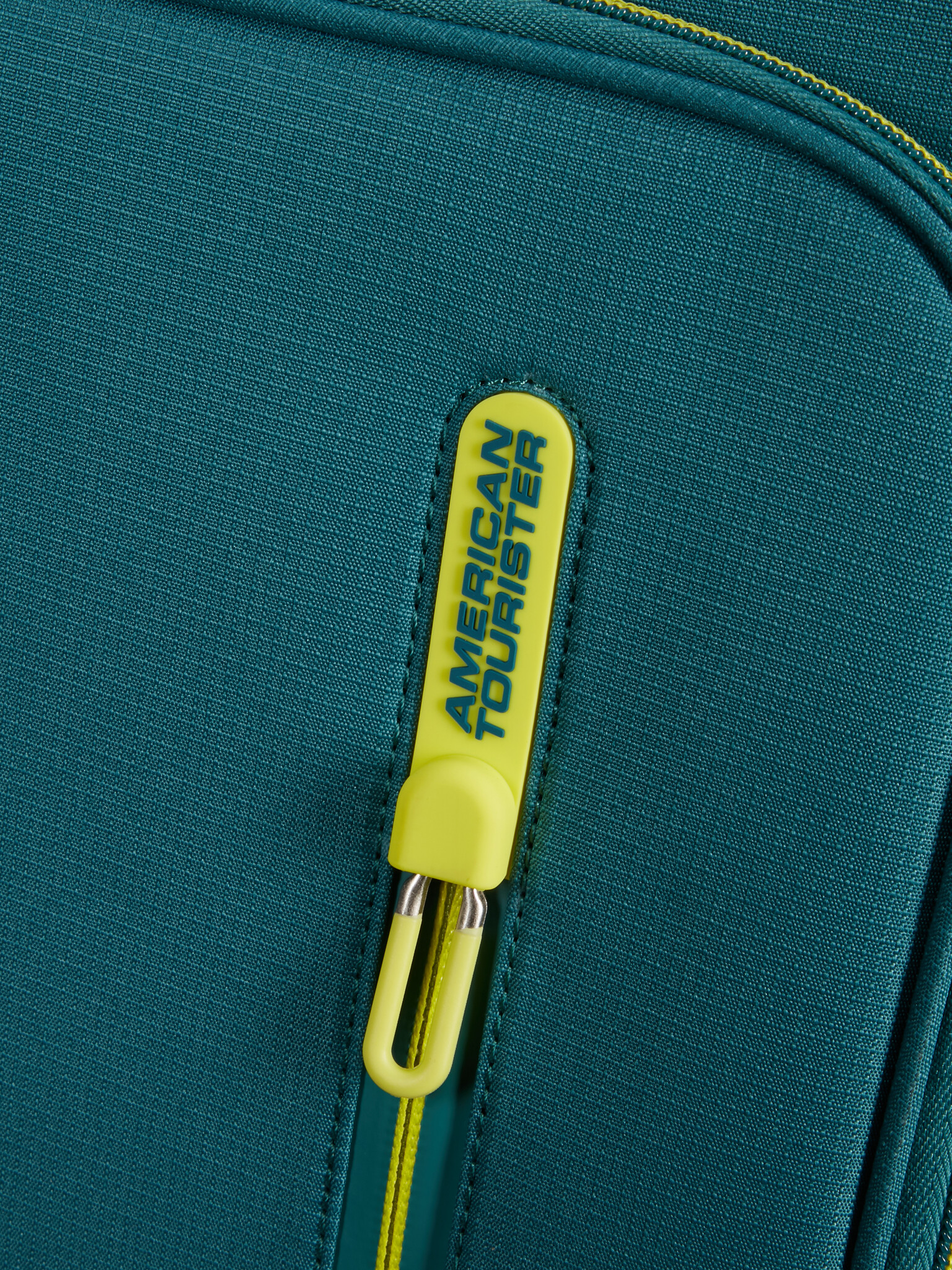 American Tourister Cloudrider Spinner L EXP 104/118L-3.6kg misty teal