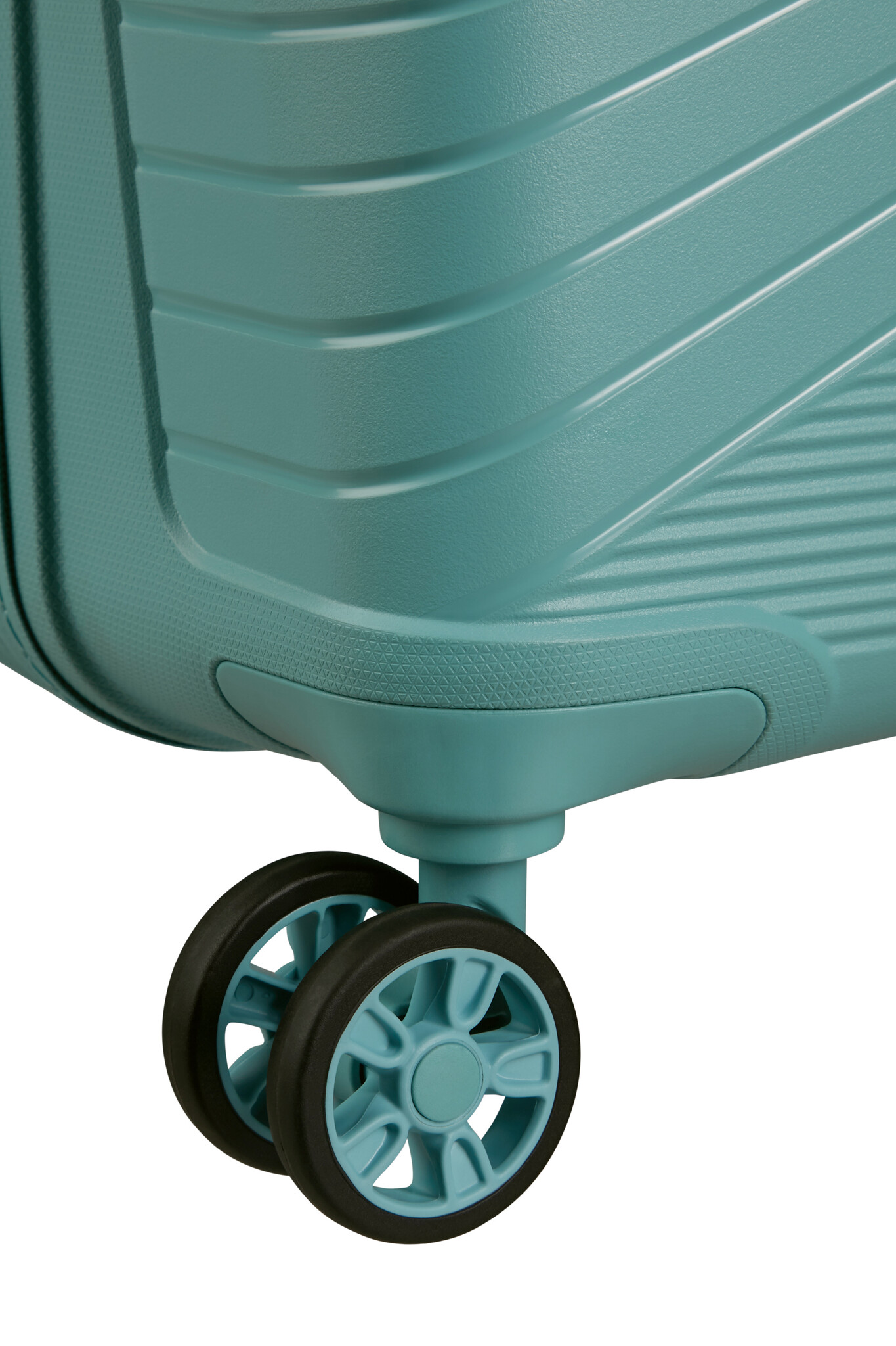 American Tourister Airconic reiskoffer spinner 61-67L-2.7KG dusty turquoise