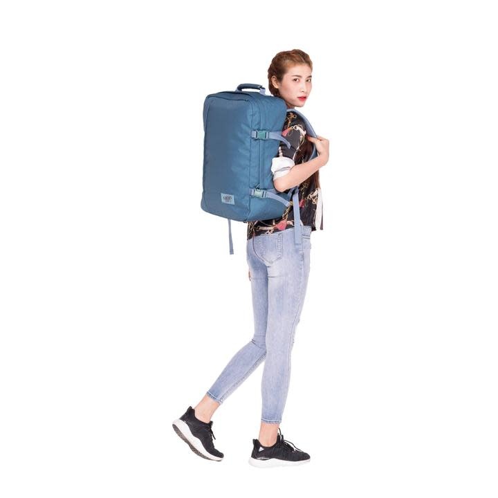 Cabin Zero CabinZero Classic 44L ultra light aruba blue