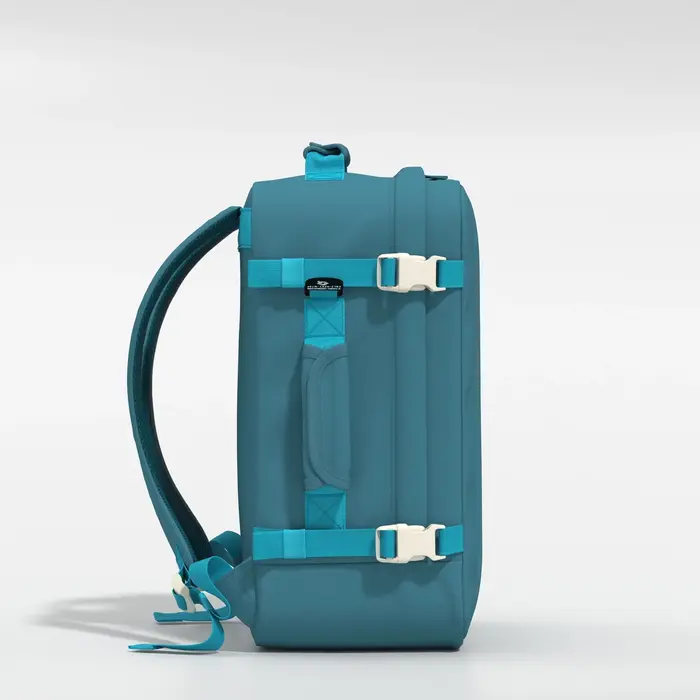 Cabin Zero CabinZero Classic 44L ultra light bali blue